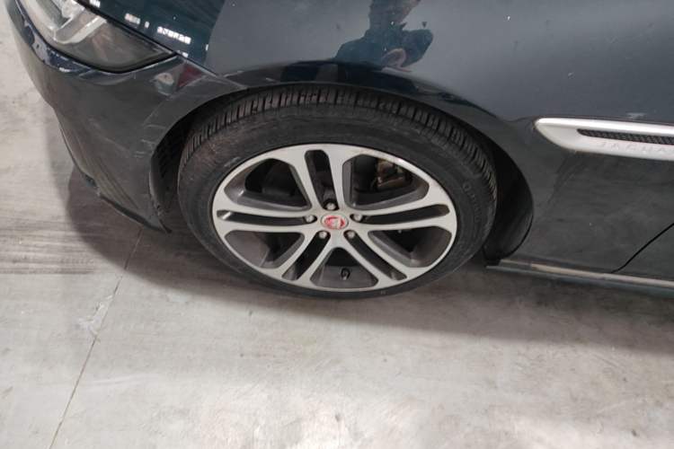 Used Jaguar XEL 2021 2.0T 250 PS R-DYNAMIC S Advanced Sport Edition Left Front Wheel Hub