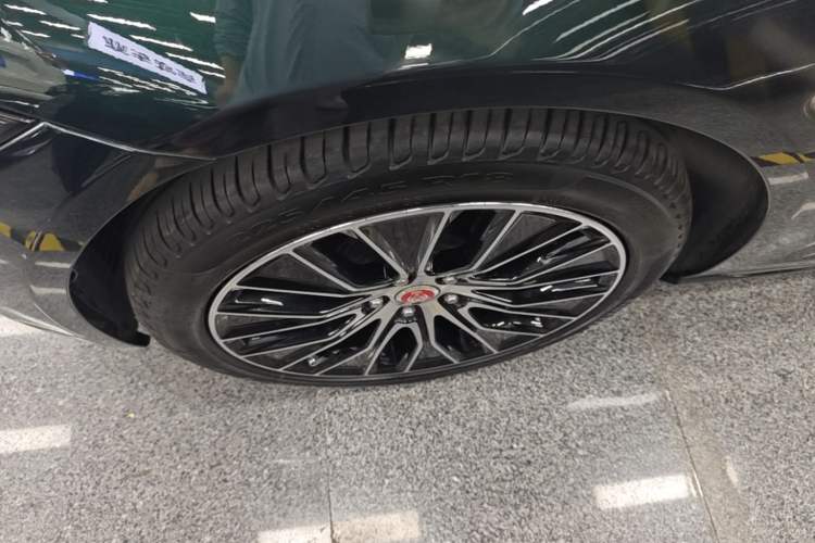 Used Jaguar XEL 2021 2.0T 250 PS S Progressive Elegance Edition Left Front Wheel Hub