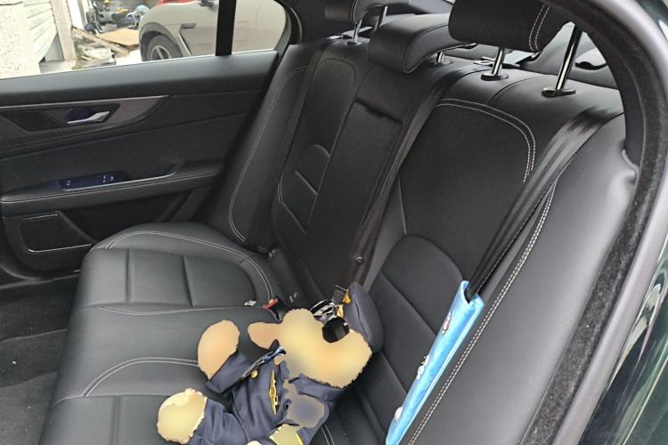 Used Jaguar XEL 2021 2.0T 250 PS R-DYNAMIC S Advanced Sport Edition Left Rear Seat