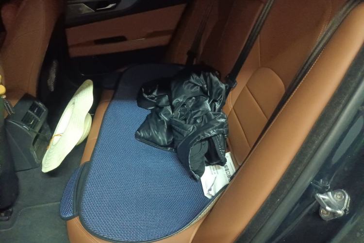 Used Jaguar XEL 2021 2.0T 250 PS R-DYNAMIC S Advanced Sport Edition Left Rear Seat