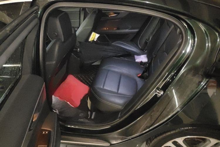 Used Jaguar XEL 2021 2.0T 250 PS R-DYNAMIC S Advanced Sport Edition Left Rear Seat