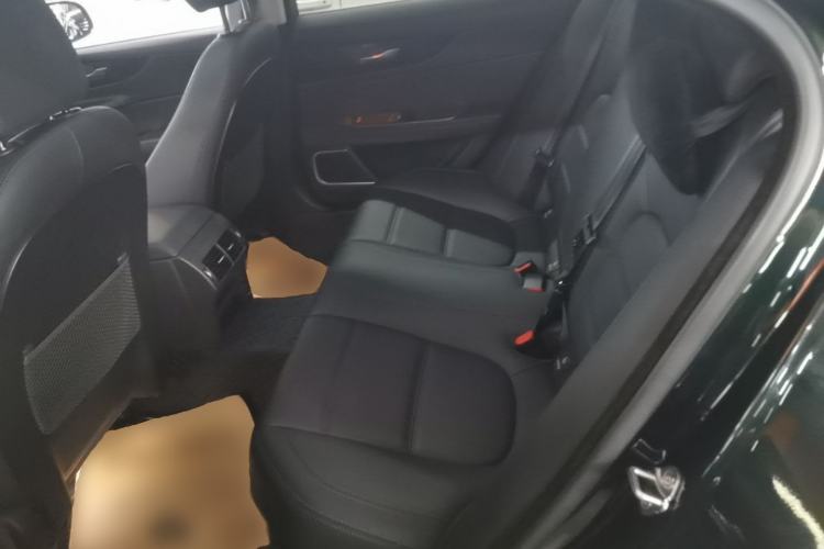 Used Jaguar XEL 2021 2.0T 250 PS S Progressive Elegance Edition Left Rear Seat
