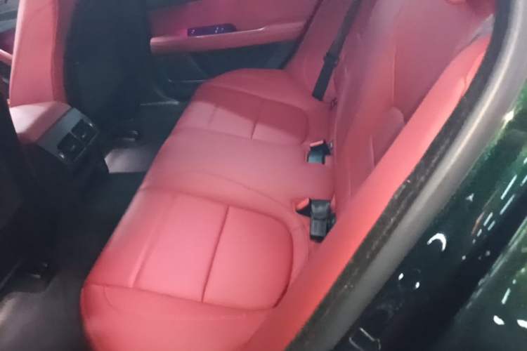 Used Jaguar XEL 2021 2.0T 250 PS R-DYNAMIC S Advanced Sport Edition Left Rear Seat