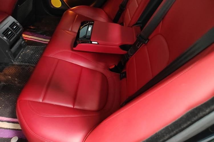 Used Jaguar XEL 2021 2.0T 250 PS R-DYNAMIC S Advanced Sport Edition Left Rear Seat