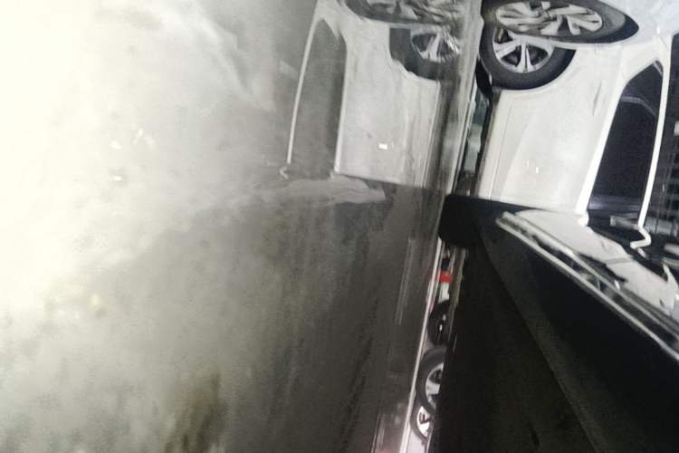 Used Jaguar XEL 2021 2.0T 200PS R-DYNAMIC Youth Sports Edition Left Side Sill