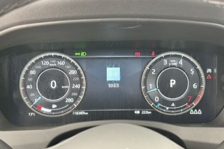 Used Jaguar XEL 2021 2.0T 250 PS S Progressive Elegance Edition Odometer Close Up