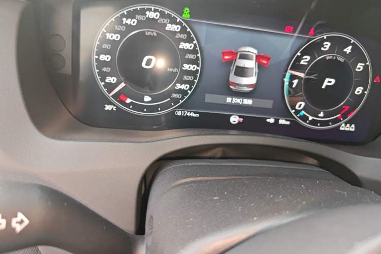 Used Jaguar XEL 2021 2.0T 250 PS Black Edition Sport Version Odometer Close Up