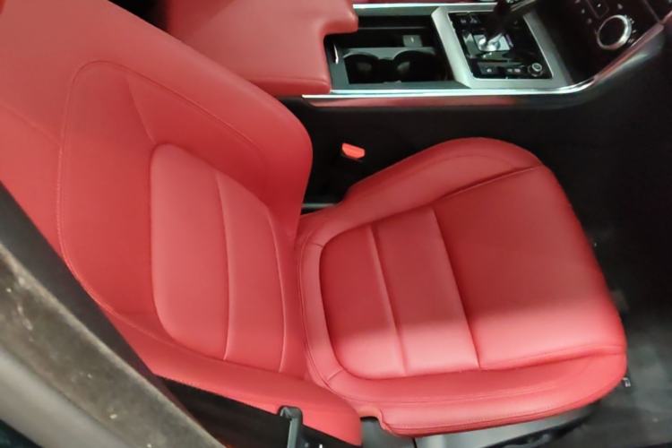 Used Jaguar XEL 2021 2.0T 250 PS R-DYNAMIC S Advanced Sport Edition Right Front Seat