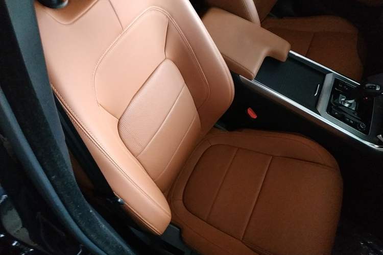 Used Jaguar XEL 2021 2.0T 250 PS R-DYNAMIC S Advanced Sport Edition Right Front Seat
