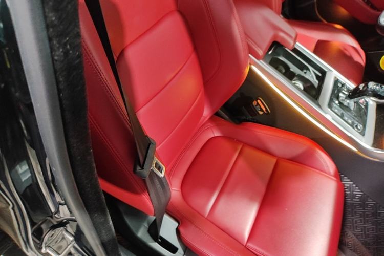 Used Jaguar XEL 2021 2.0T 250 PS R-DYNAMIC S Advanced Sport Edition Right Front Seat