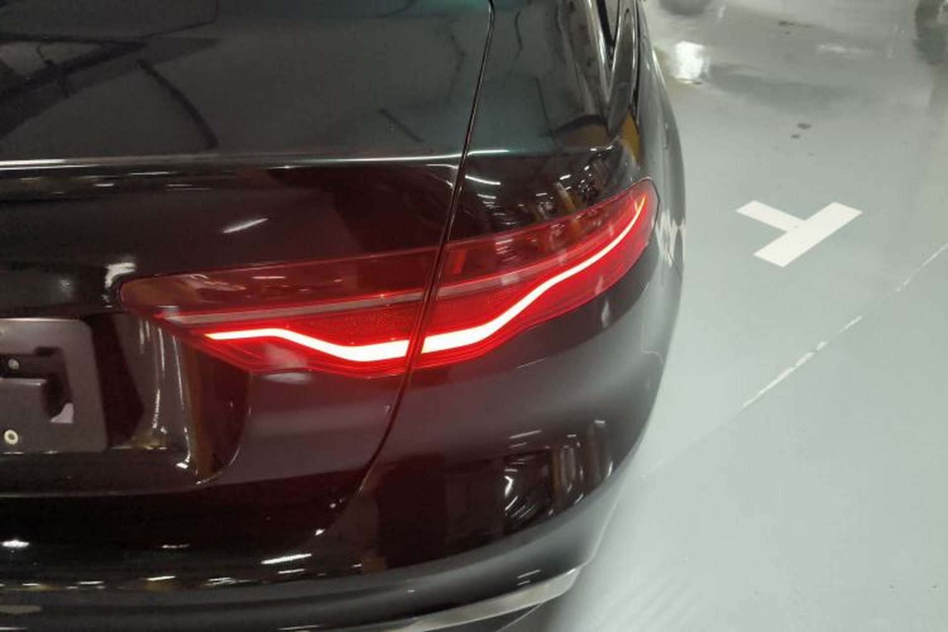 Used Jaguar XEL 2021 2.0T 250 PS S Progressive Elegance Edition Right Rear Taillight