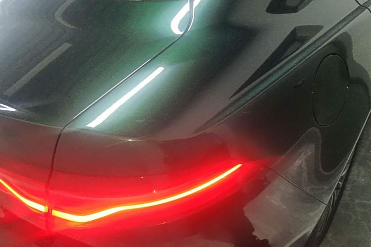 Used Jaguar XEL 2021 2.0T 200PS R-DYNAMIC Youth Sports Edition Right Rear Taillight