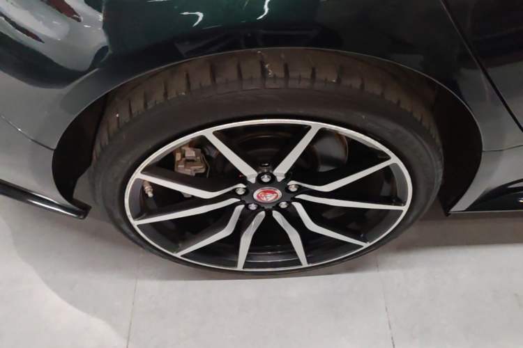 Used Jaguar XEL 2021 2.0T 250 PS R-DYNAMIC S Advanced Sport Edition Right Rear Wheel Hub
