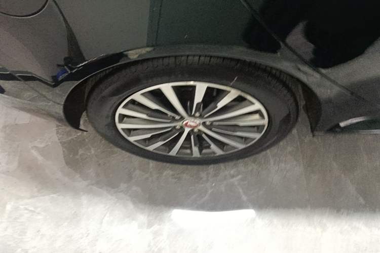 Used Jaguar XEL 2021 2.0T 200PS R-DYNAMIC Youth Sports Edition Right Rear Wheel Hub