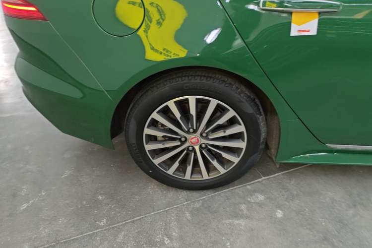 Used Jaguar XEL 2021 2.0T 200PS R-DYNAMIC Youth Sports Edition Right Rear Wheel Hub