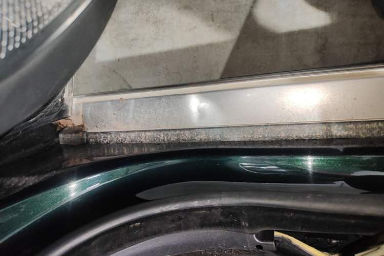 Used Jaguar XEL 2021 2.0T 250 PS R-DYNAMIC S Advanced Sport Edition Right Side Sill