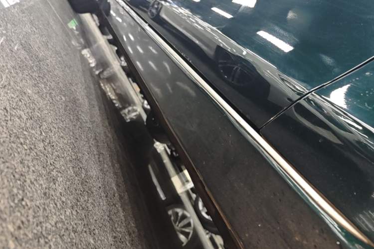 Used Jaguar XEL 2021 2.0T 250 PS S Progressive Elegance Edition Right Side Sill