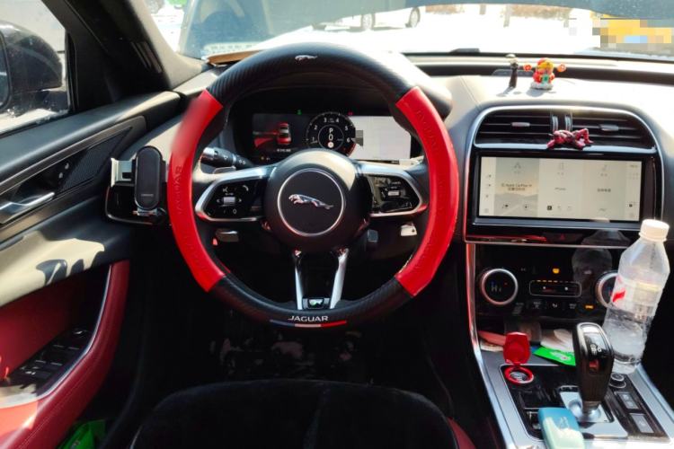 Used Jaguar XEL 2021 2.0T 250 PS R-DYNAMIC S Advanced Sport Edition Steering Wheel