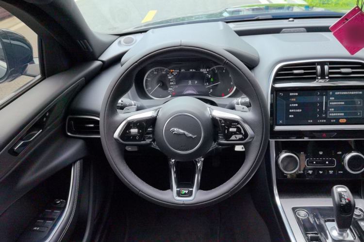Used Jaguar XEL 2021 2.0T 200PS R-DYNAMIC Youth Sports Edition Steering Wheel