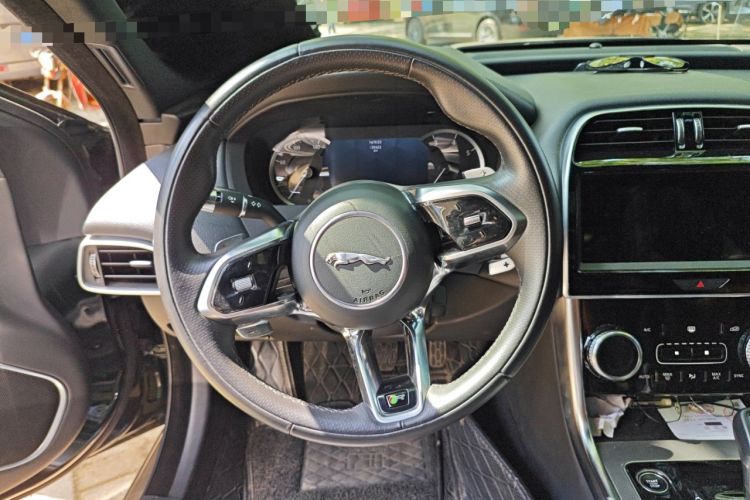 Used Jaguar XEL 2021 2.0T 200PS R-DYNAMIC Youth Sports Edition Steering Wheel