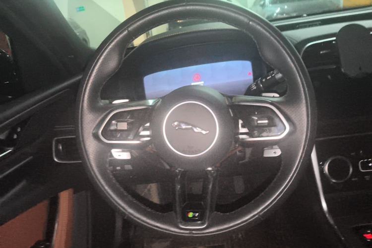 Used Jaguar XEL 2021 2.0T 250 PS R-DYNAMIC S Advanced Sport Edition Steering Wheel