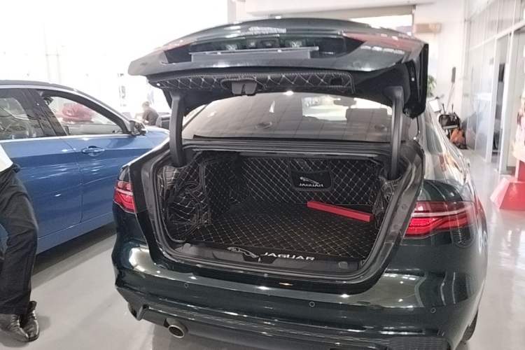 Used Jaguar XEL 2021 2.0T 250 PS R-DYNAMIC S Advanced Sport Edition Trunk