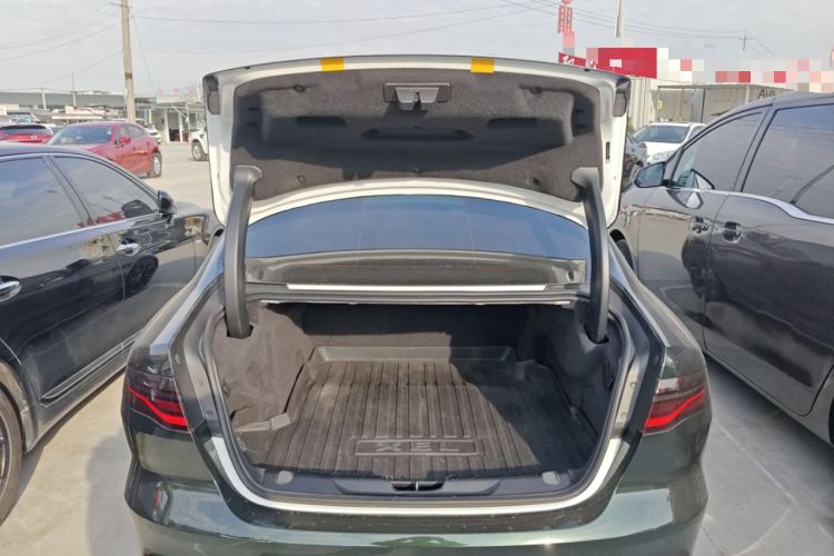 Used Jaguar XEL 2021 2.0T 250 PS Black Edition Sport Version Trunk