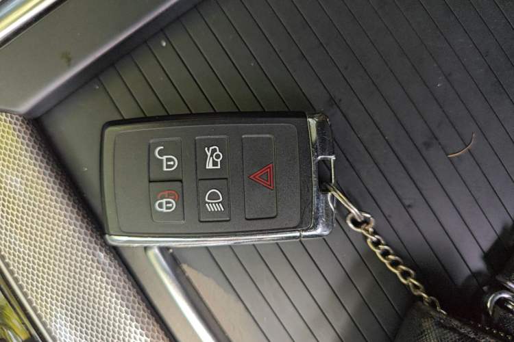 Used Jaguar XEL 2021 2.0T 200PS R-DYNAMIC Youth Sports Edition Vehicle Key