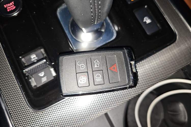 Used Jaguar XEL 2021 2.0T 250 PS R-DYNAMIC S Advanced Sport Edition Vehicle Key