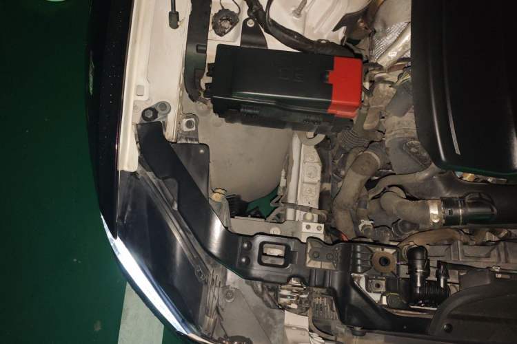 Used Jaguar XEL 2021 2.0T 250 PS R-DYNAMIC SE Tech Sport Edition Engine Bay Right