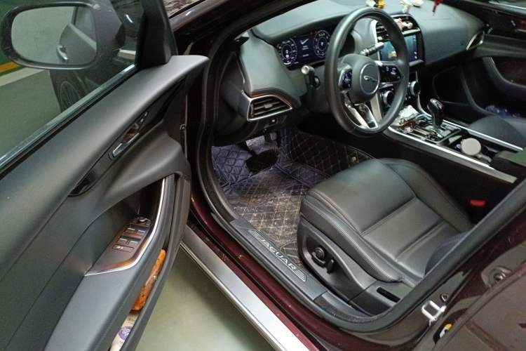 Used Jaguar XEL 2021 2.0T 250 PS S Progressive Elegance Edition Driver Seat