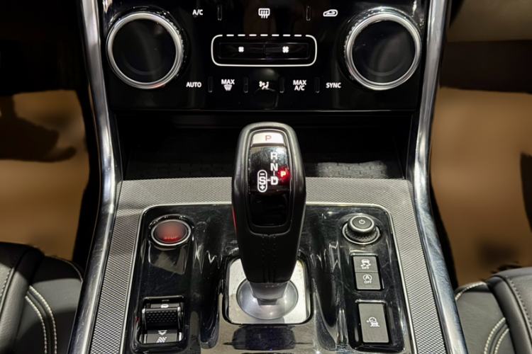 Used Jaguar XEL 2021 2.0T 250 PS R-DYNAMIC S Advanced Sport Edition Interior 3