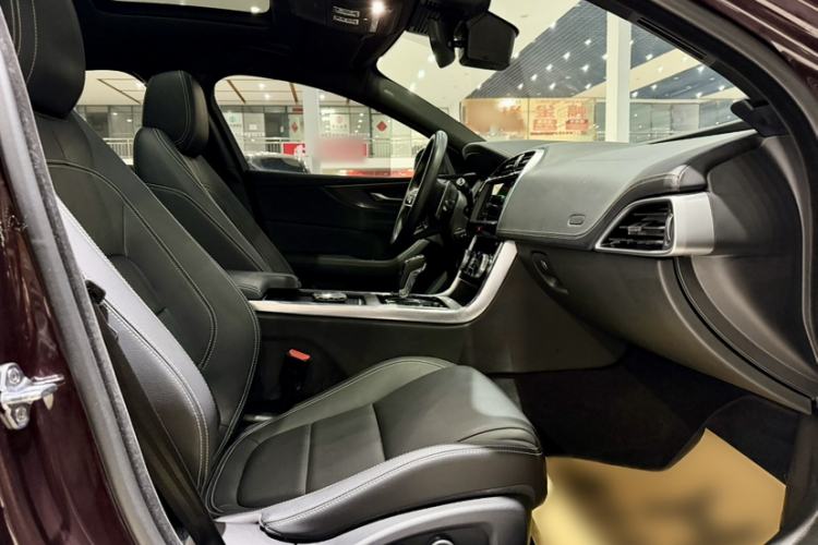Used Jaguar XEL 2021 2.0T 250 PS R-DYNAMIC S Advanced Sport Edition Interior 6