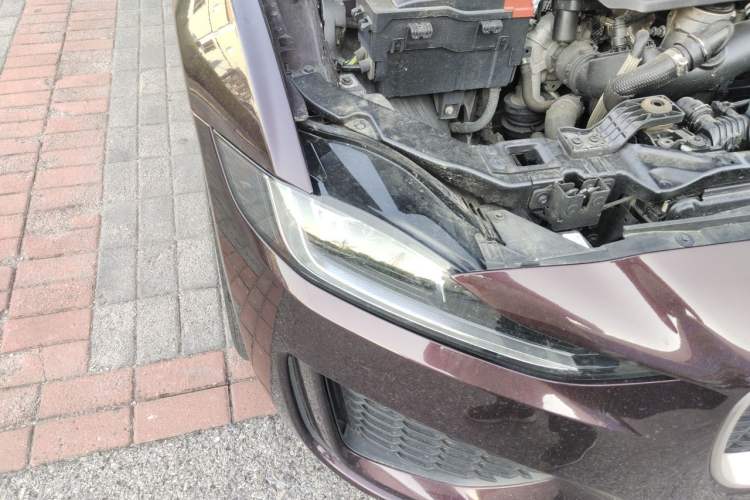 Used Jaguar XEL 2021 2.0T 250 PS R-DYNAMIC SE Tech Sport Edition Right Front Headlight