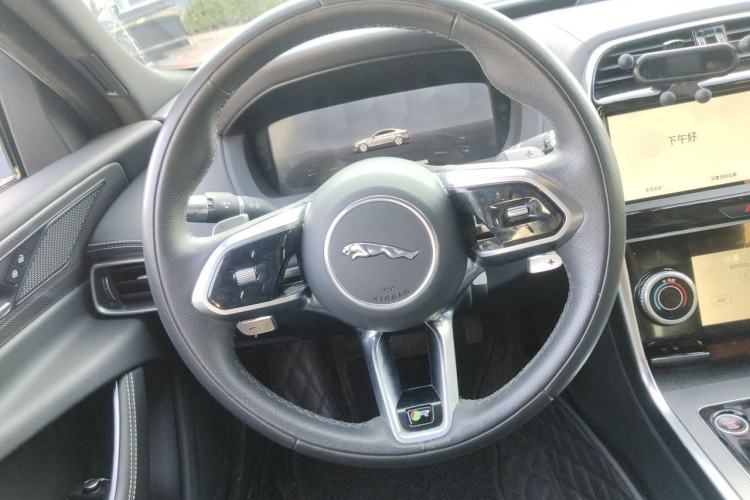 Used Jaguar XEL 2021 2.0T 250 PS R-DYNAMIC SE Tech Sport Edition Steering Wheel