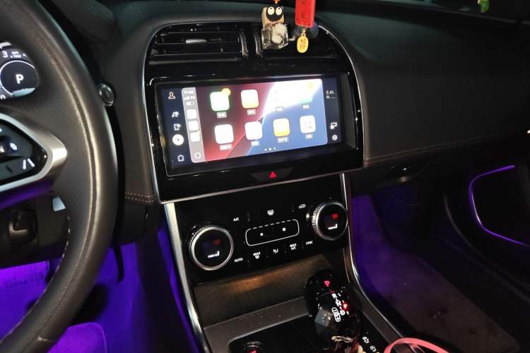 Used Jaguar XEL 2021 2.0T 250 PS R-DYNAMIC S Advanced Sport Edition Audio And AC Panel