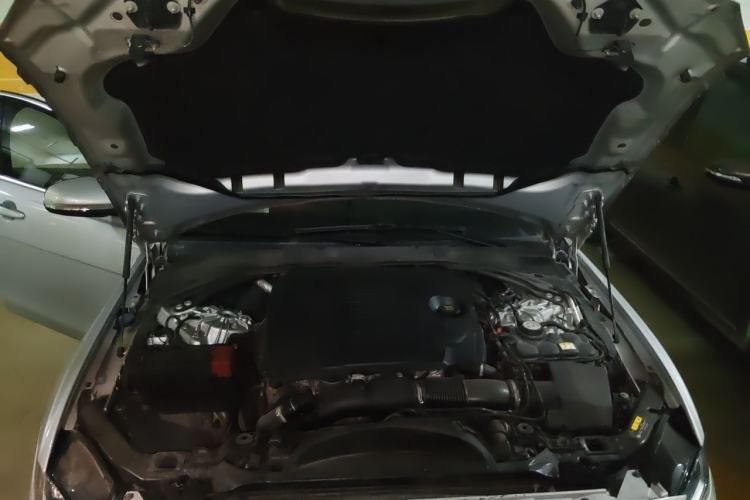 Used Jaguar XEL 2021 2.0T 250 PS R-DYNAMIC S Advanced Sport Edition Engine Bay