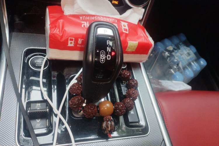 Used Jaguar XEL 2021 2.0T 250 PS R-DYNAMIC S Advanced Sport Edition Gear Lever
