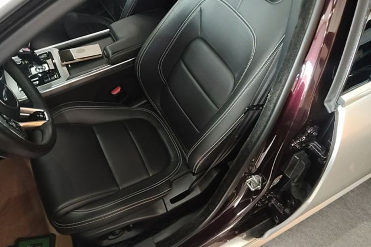 Used Jaguar XEL 2021 2.0T 250 PS R-DYNAMIC S Advanced Sport Edition Left Front Seat