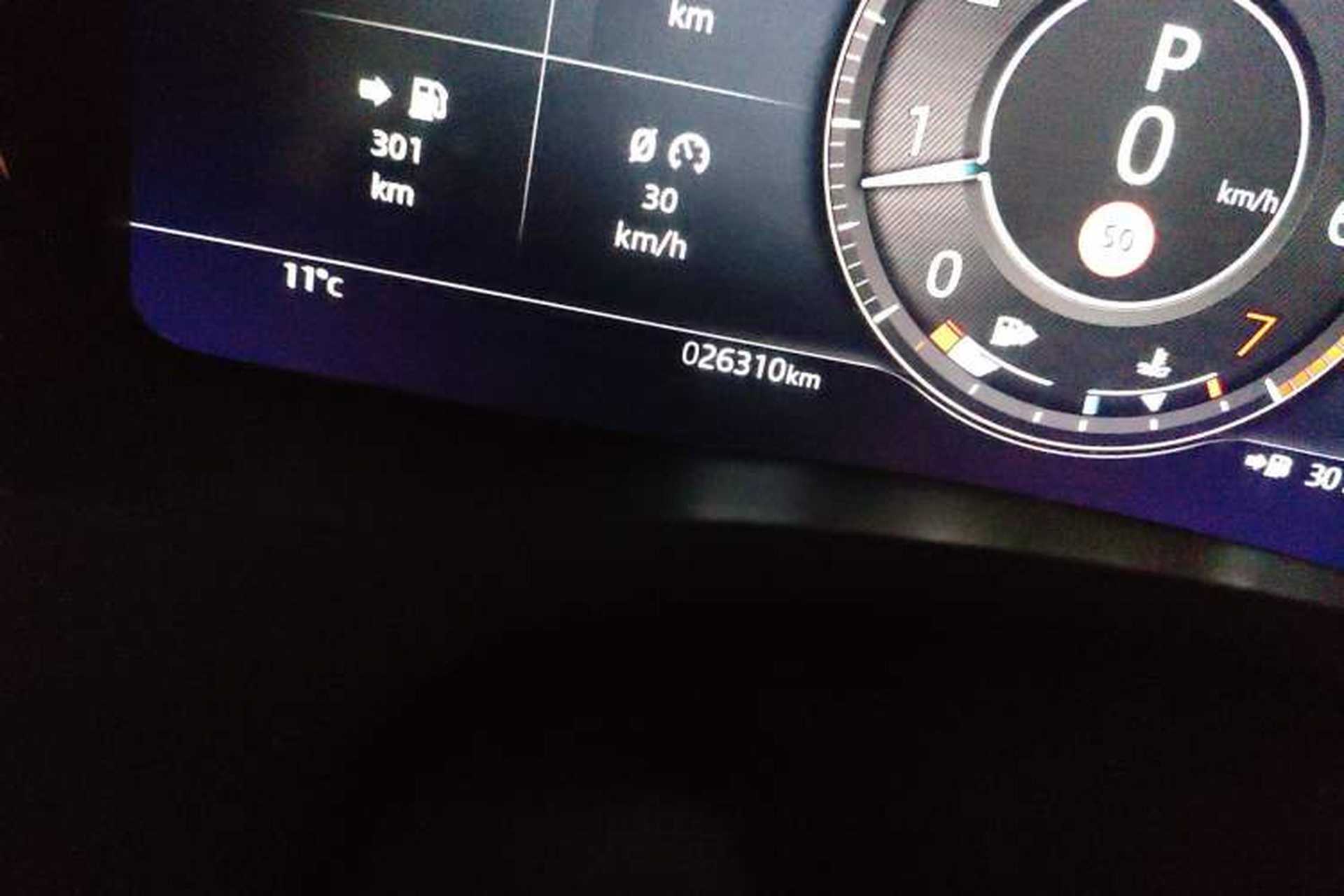 Used Jaguar XEL 2021 2.0T 250 PS S Progressive Elegance Edition Odometer Close Up