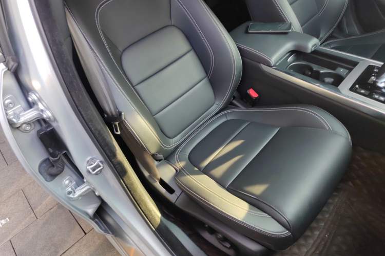 Used Jaguar XEL 2021 2.0T 250 PS R-DYNAMIC S Advanced Sport Edition Right Front Seat