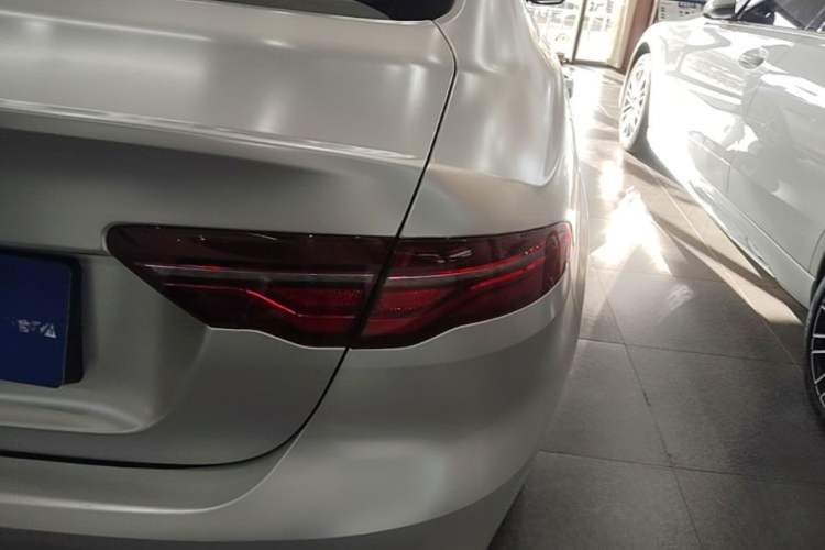 Used Jaguar XEL 2021 2.0T 250 PS R-DYNAMIC S Advanced Sport Edition Right Rear Taillight
