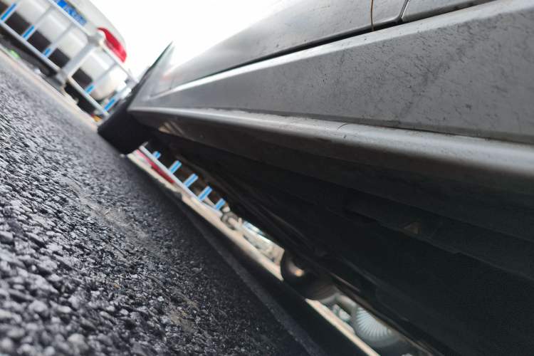 Used Jaguar XEL 2021 2.0T 250 PS R-DYNAMIC S Advanced Sport Edition Right Side Sill