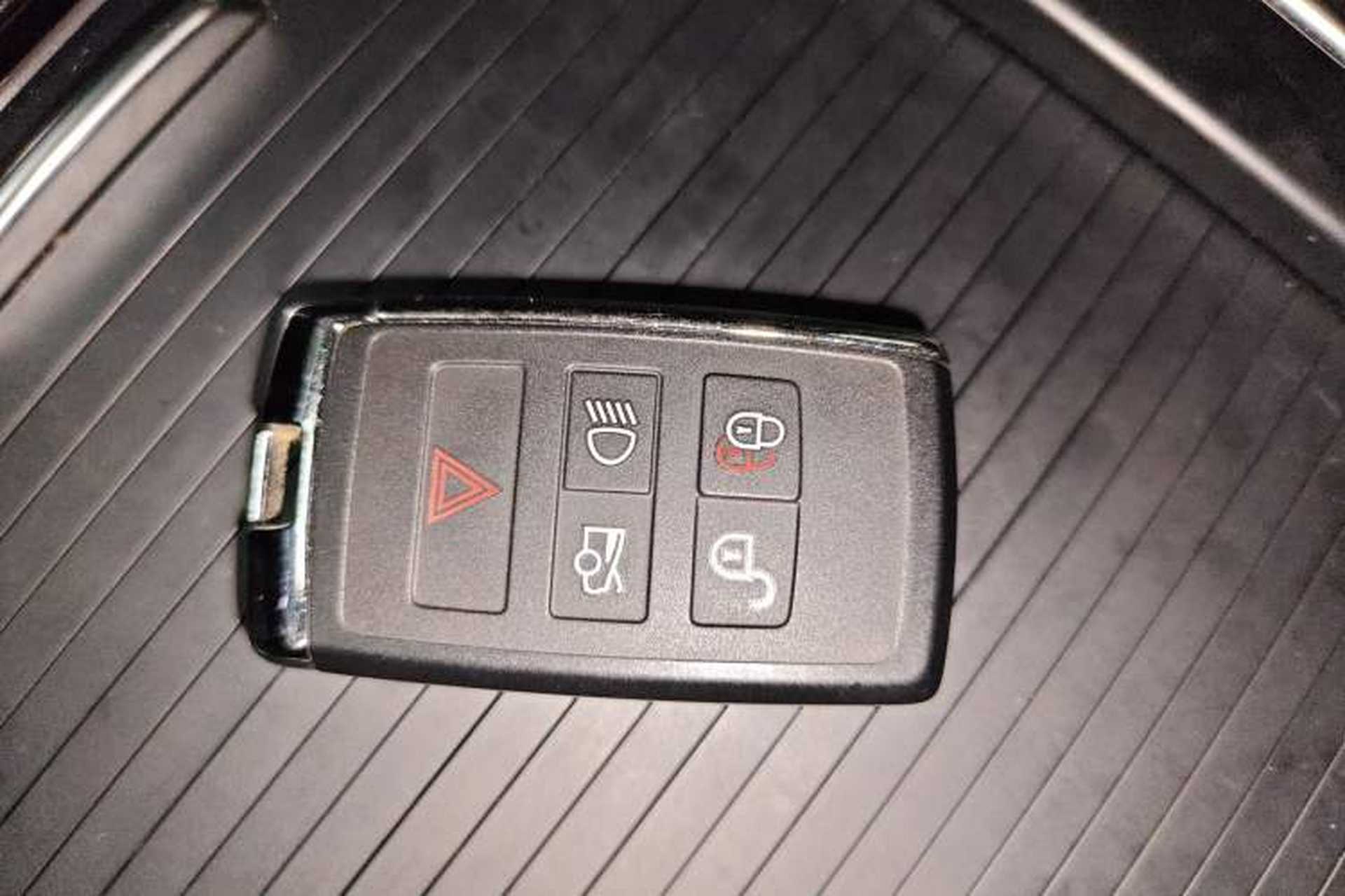 Used Jaguar XEL 2021 2.0T 250 PS S Progressive Elegance Edition Vehicle Key