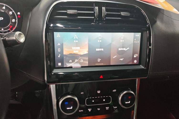 Used Jaguar XEL 2021 2.0T 250 PS R-DYNAMIC S Advanced Sport Edition Audio And AC Panel