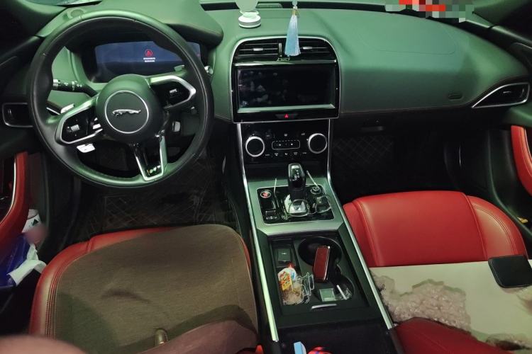 Used Jaguar XEL 2021 2.0T 250 PS R-DYNAMIC S Advanced Sport Edition Center Console