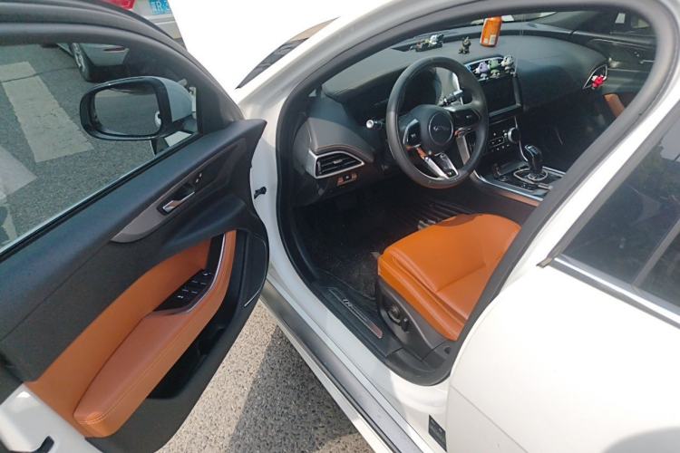 Used Jaguar XEL 2021 2.0T 250 PS R-DYNAMIC S Advanced Sport Edition Driver Seat