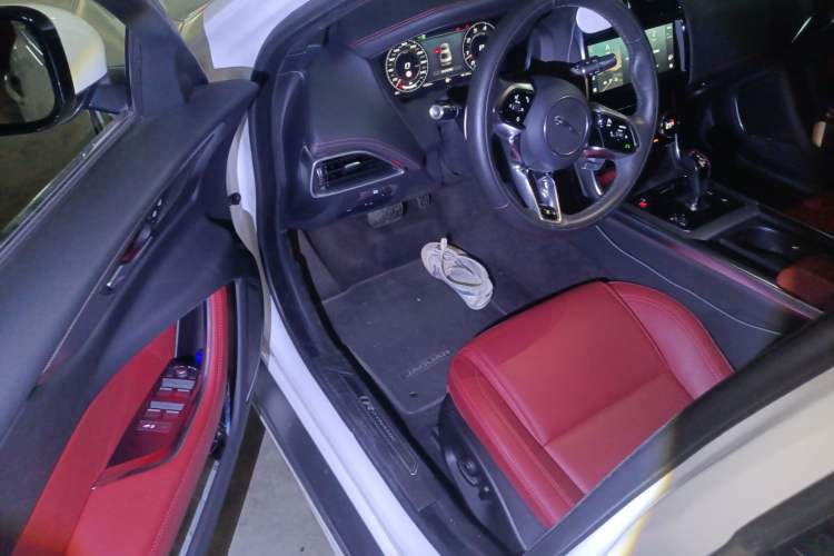 Used Jaguar XEL 2021 2.0T 250 PS R-DYNAMIC S Advanced Sport Edition Driver Seat