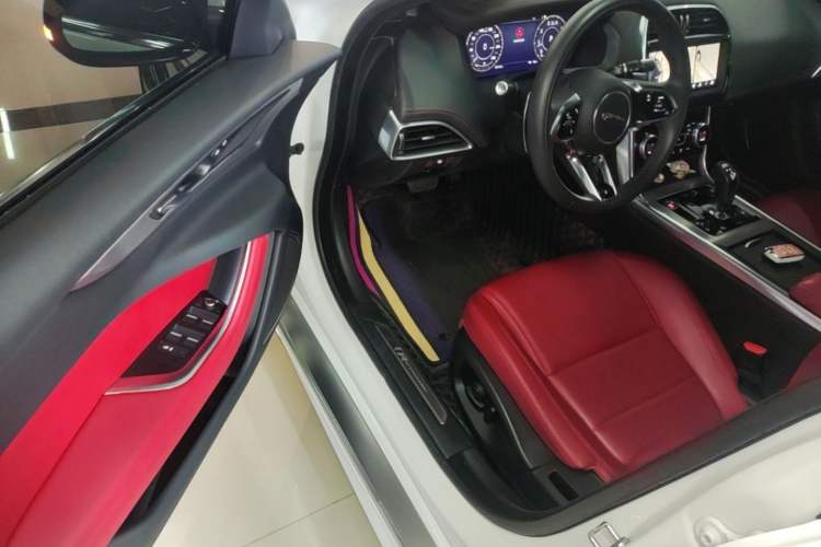 Used Jaguar XEL 2021 2.0T 250 PS R-DYNAMIC S Advanced Sport Edition Driver Seat