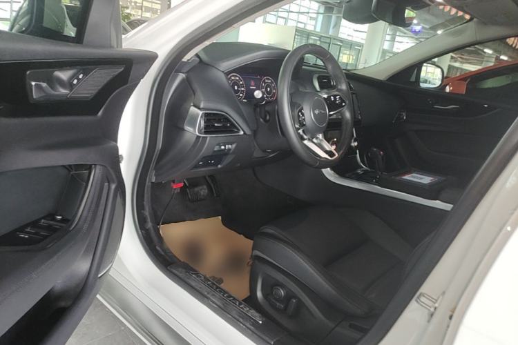Used Jaguar XEL 2021 2.0T 250 PS S Progressive Elegance Edition Driver Seat